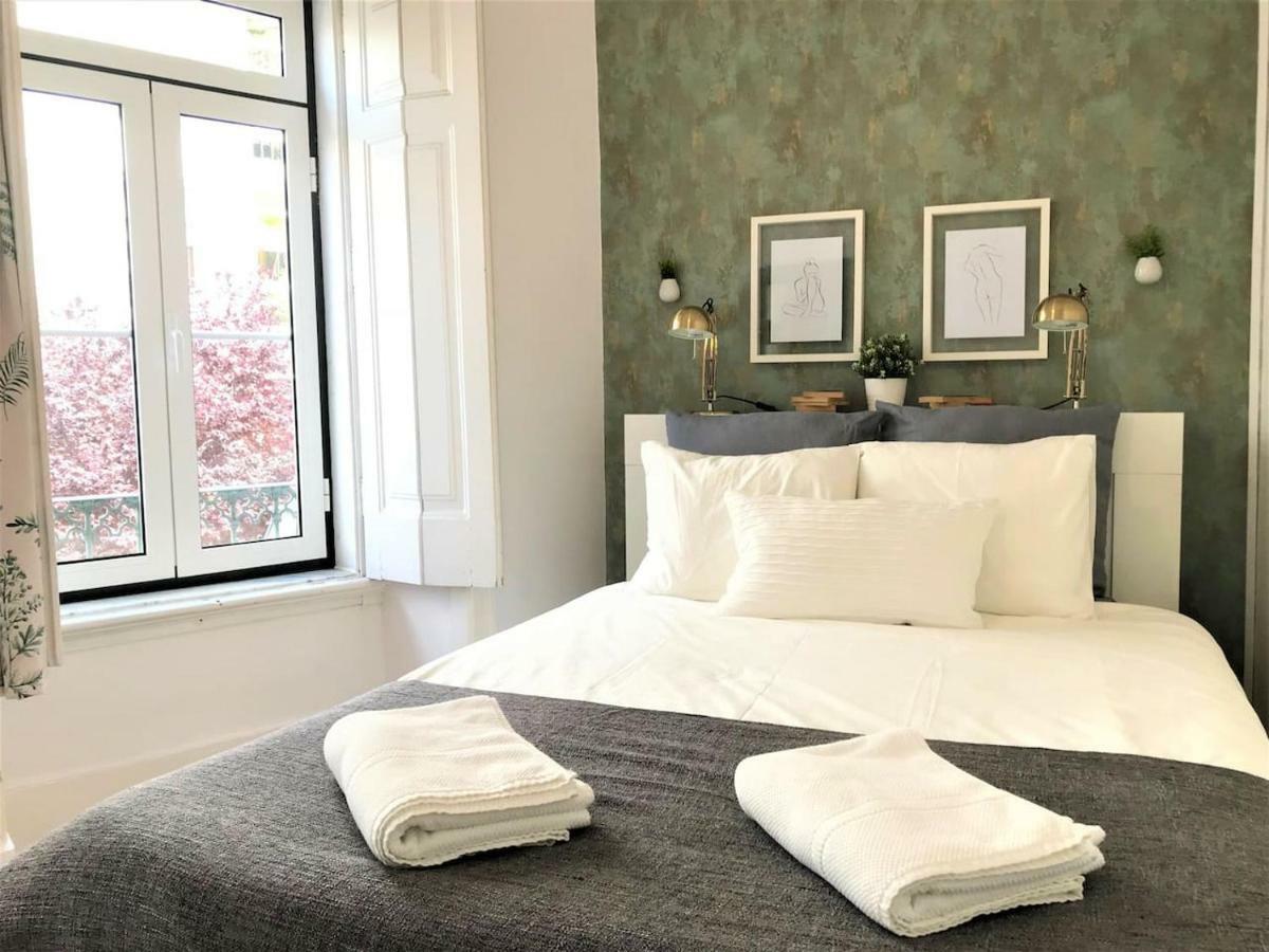 Principe Real - 2 Bedroom With Terrace * Lissabon