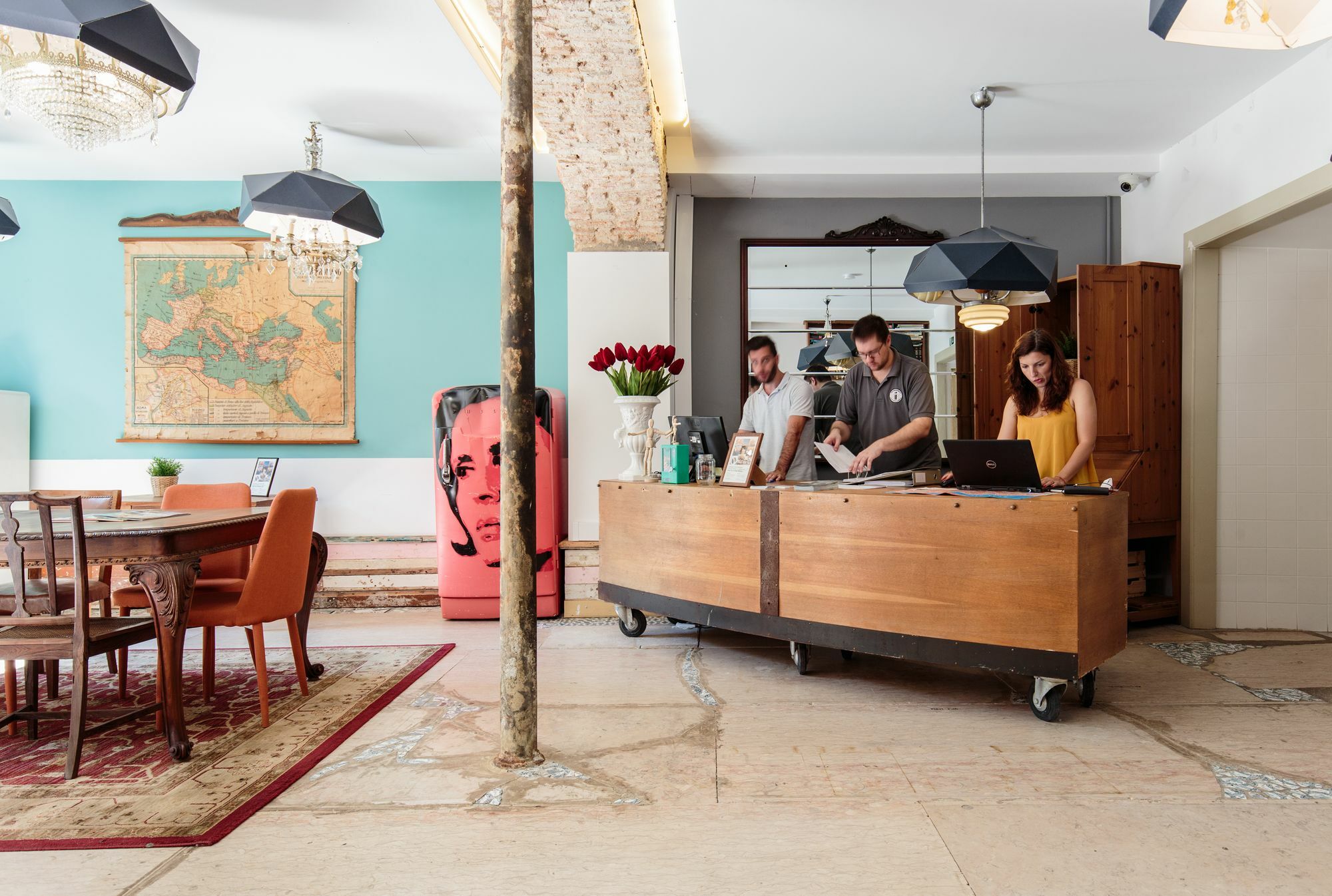 The Indy House - & 3* Lissabon