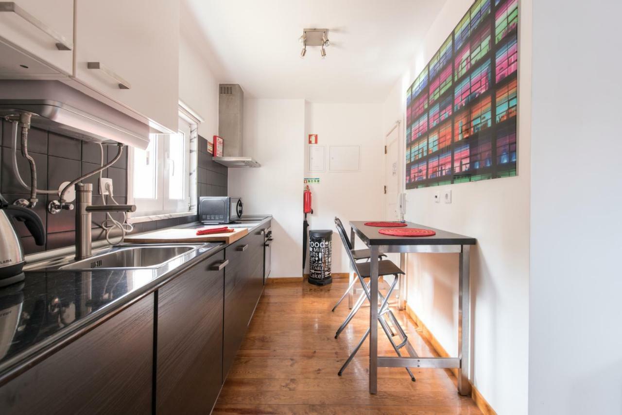 Cozy In Bairro Alto Apartment Lissabon