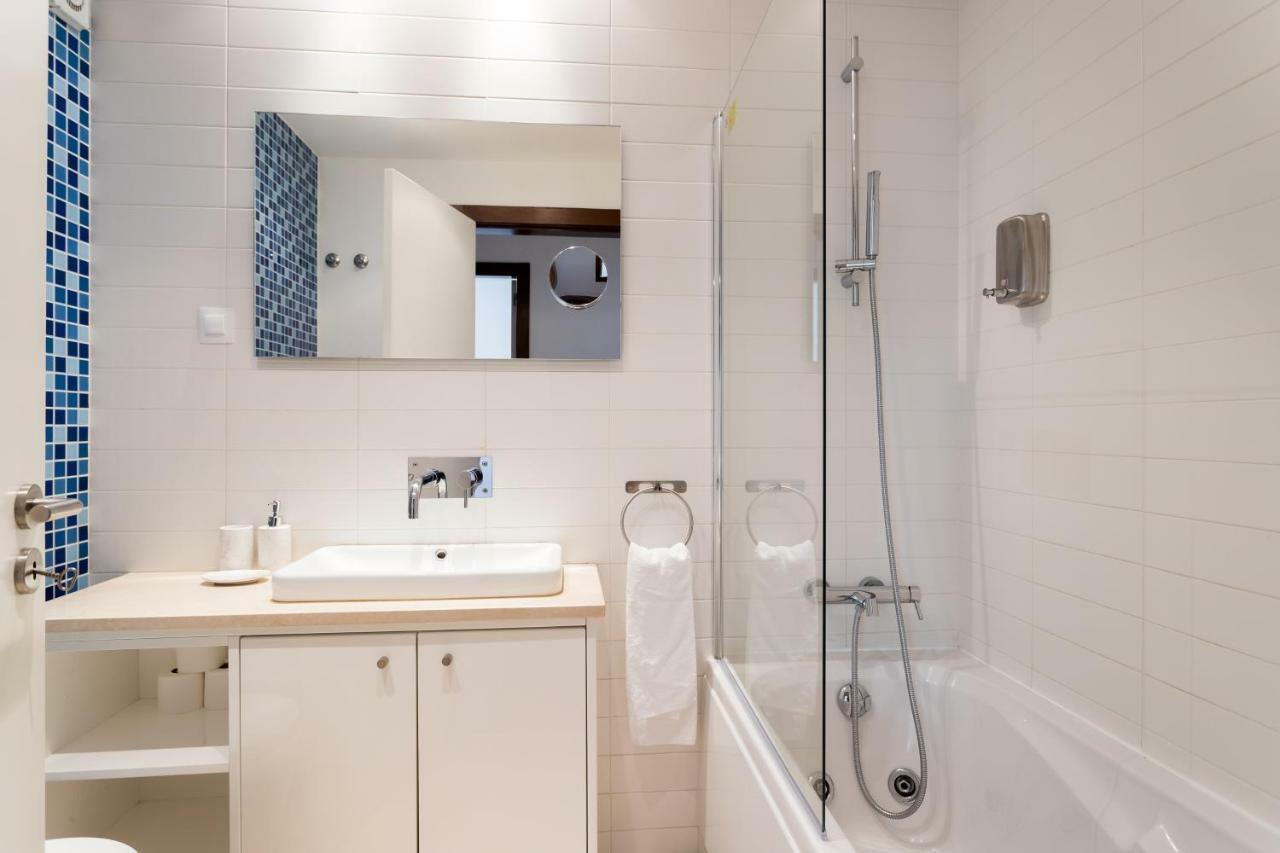 Alfama Modern Two-bedroom W/ River View And Parking - By Lu Holidays Appartement Lisboa