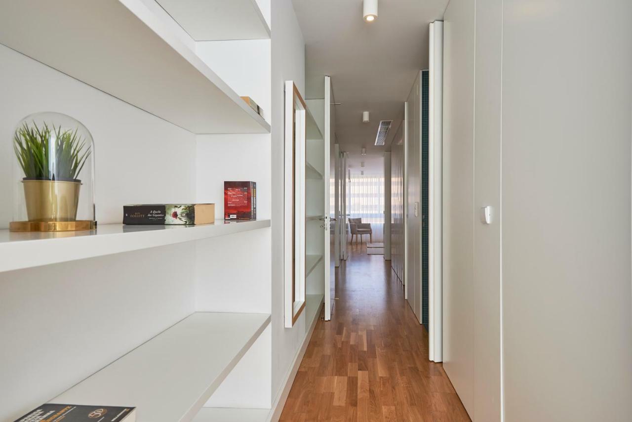 Luxury In The Privileged * Lissabon