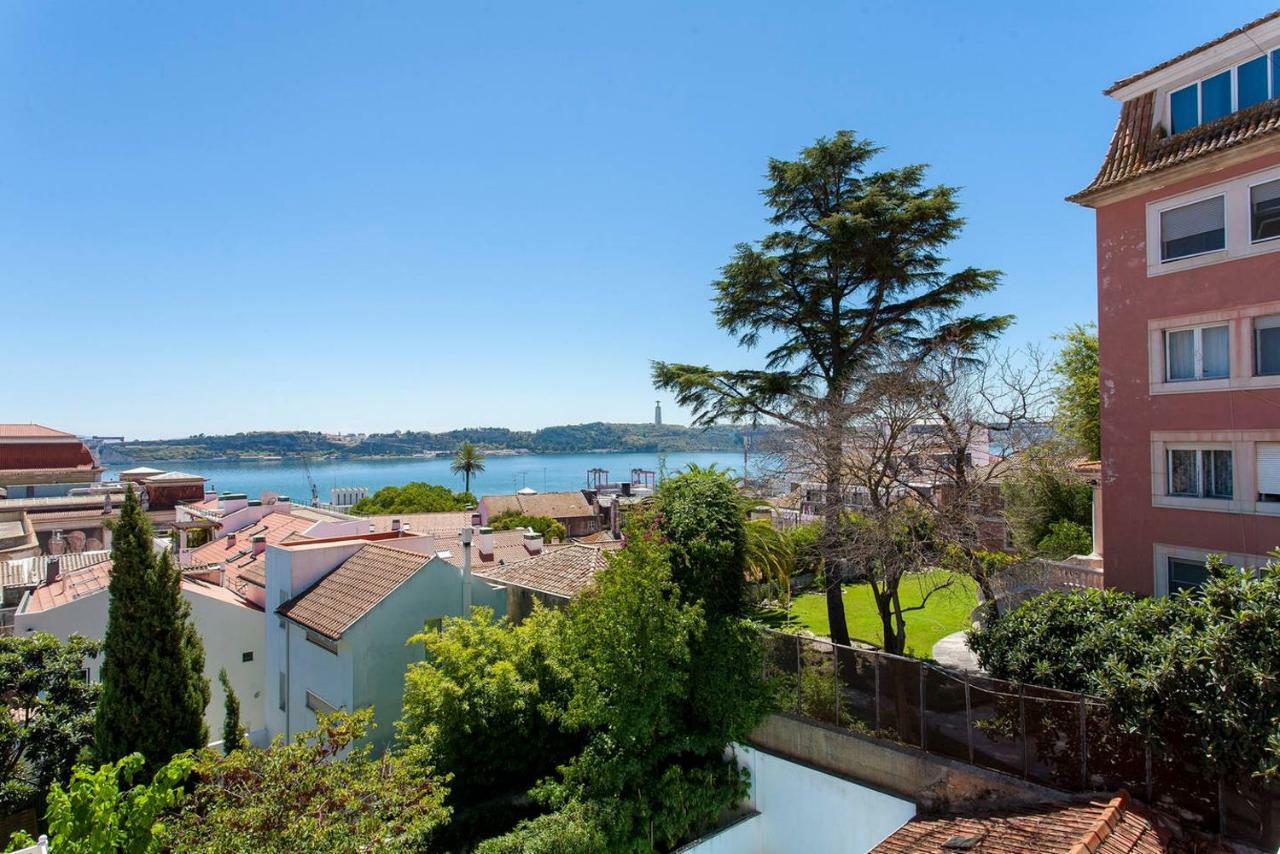 Santos River View Terrace Duplex Apartment Lissabon