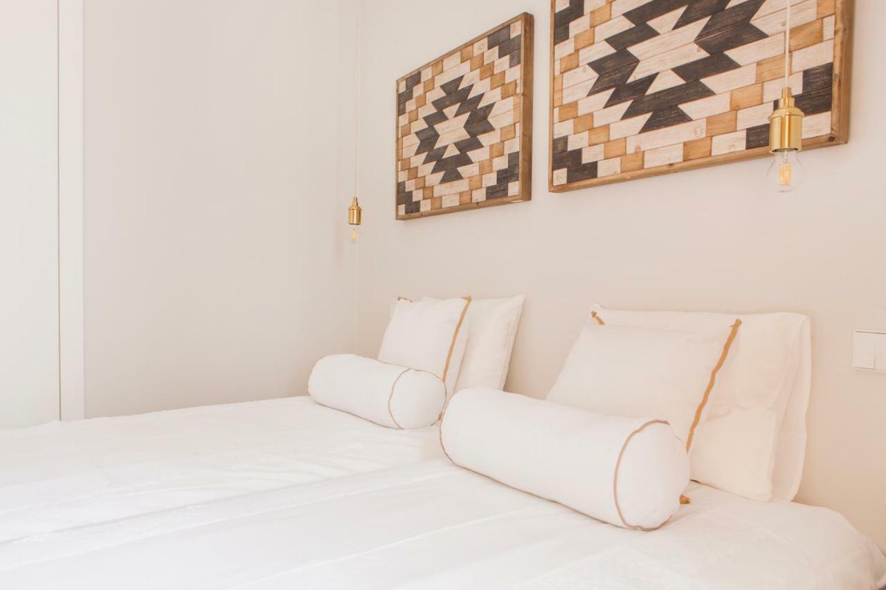 Apartment Charming Flat With Balconies Chiado District 2 Bedrooms & Ac 19th Century Building *