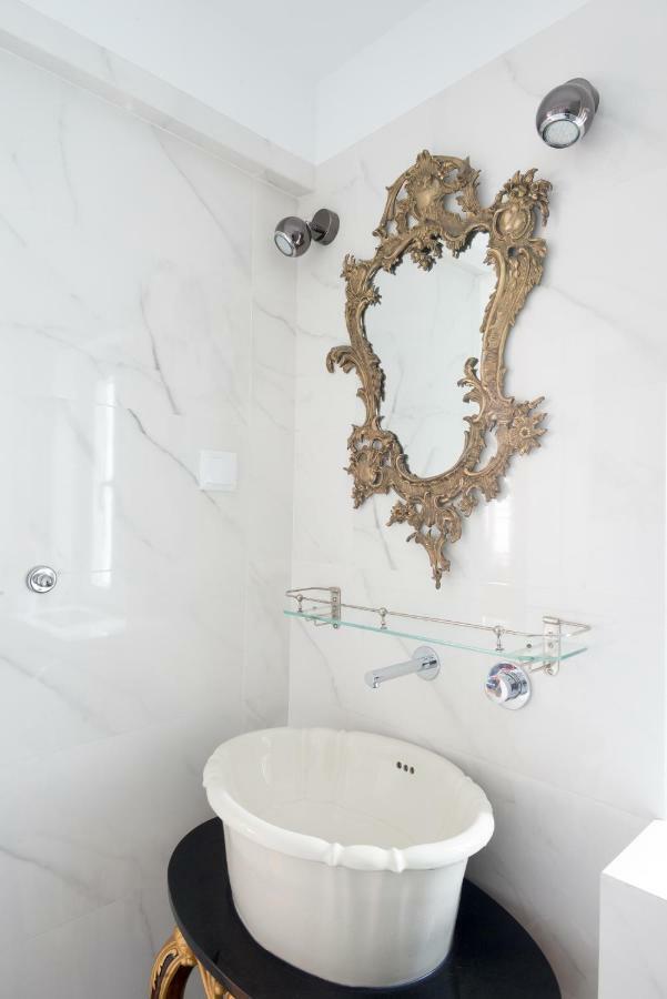 Almamater Apartment *