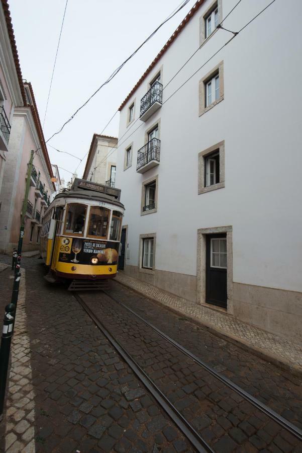 Almamater Apartment
