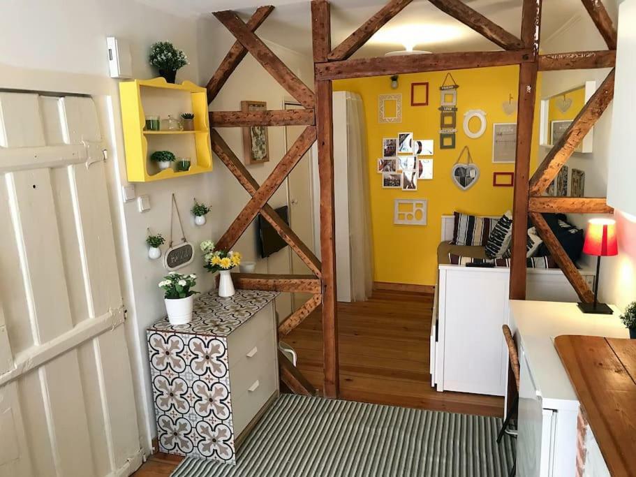 Typical Studio In Great Location! Tram 28! Appartement *