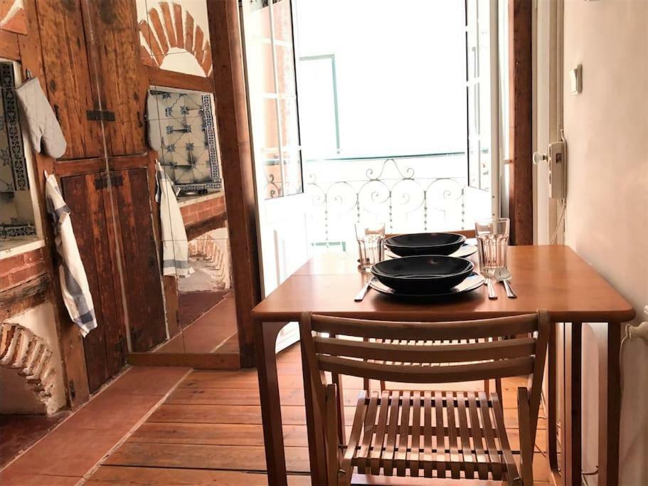 Typical Studio In Great Location! Tram 28! Appartement