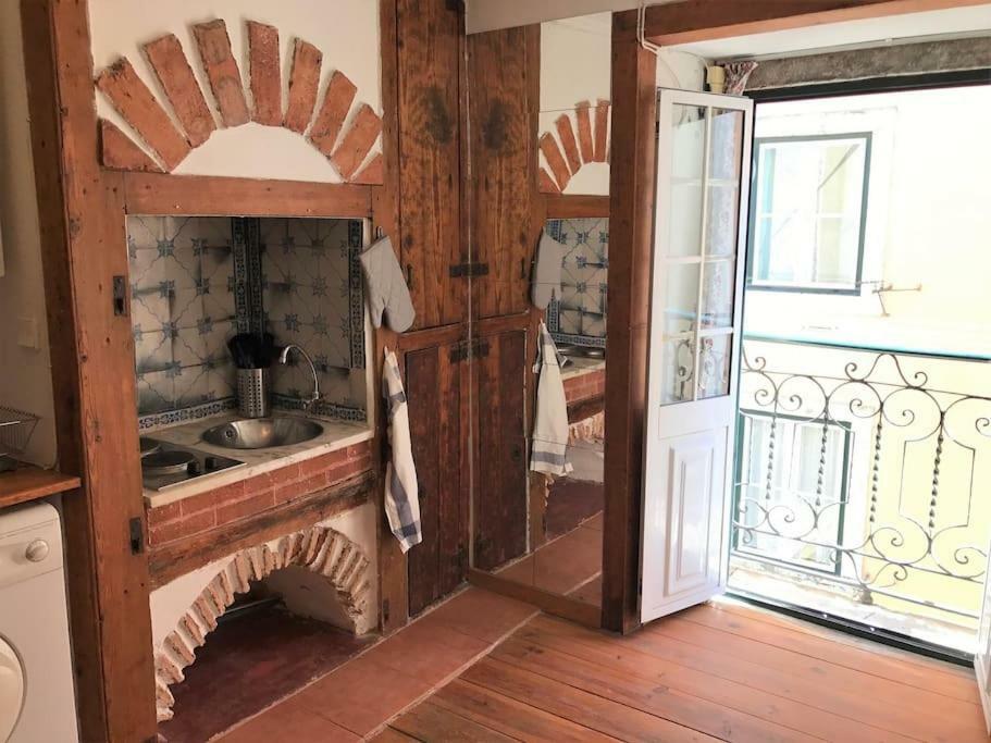 Appartement Typical Studio In Great Location! Tram 28! *