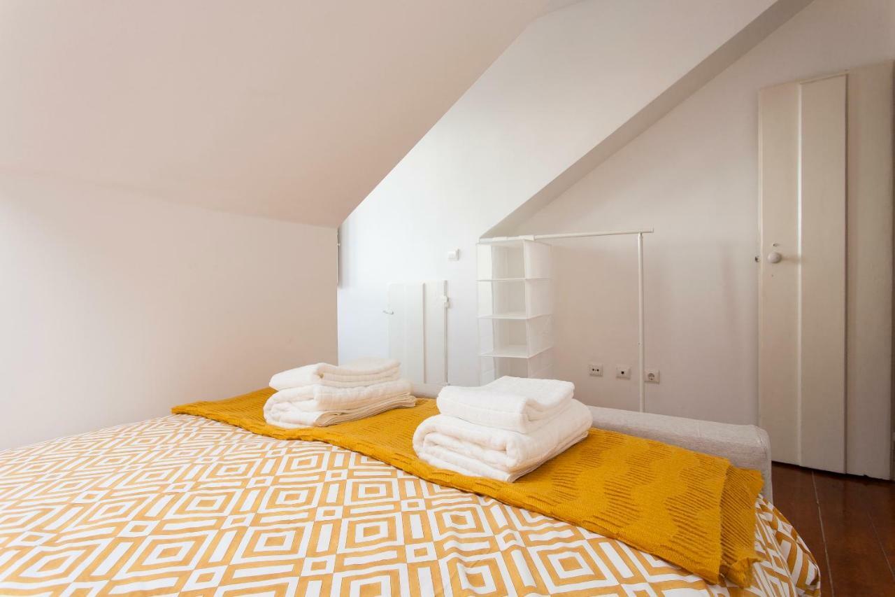 Apartment Bairro Alto-chiado 2 Bdr Beautifull View *
