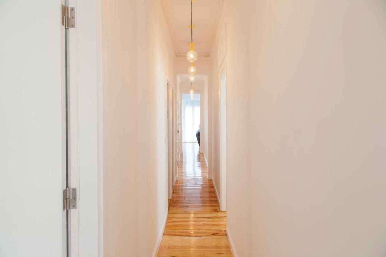 Principe Real Beautiful 3 Bedroom Flat * Lisboa
