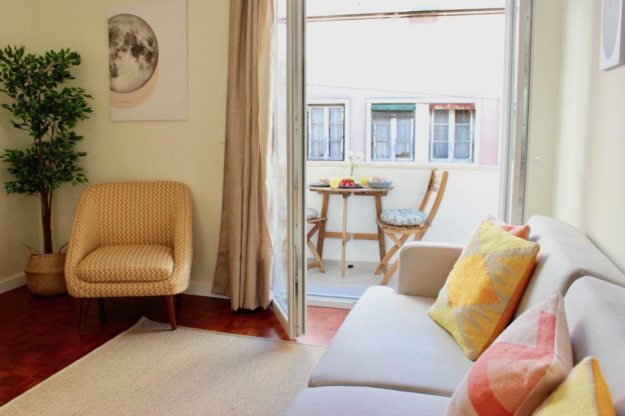 Apartment River View Balcony - Historic Center ! *