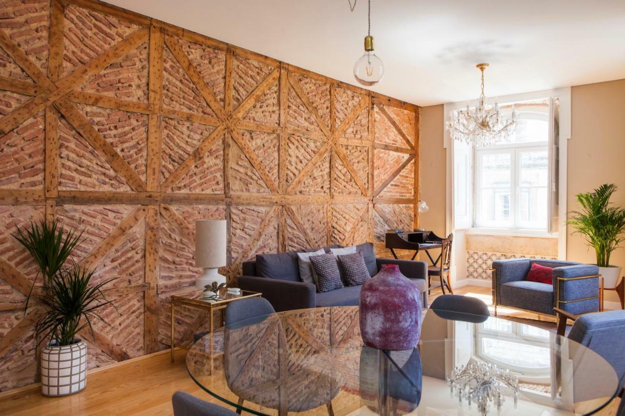Alfama Baixa Spacious And Bright Blends The Historic And The Contemporary 2 Bedrs & 2 Bathrs Ac 18th Century Building Apartment *