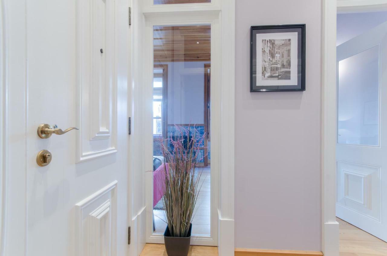 Baixa Downtown Fabulous And Sophisticate With Elevator 18th Century Building *