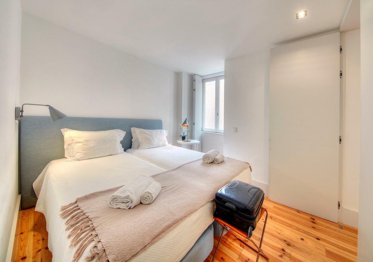 Canaan Lifestyle Combro 77 By Get Your * Lisboa