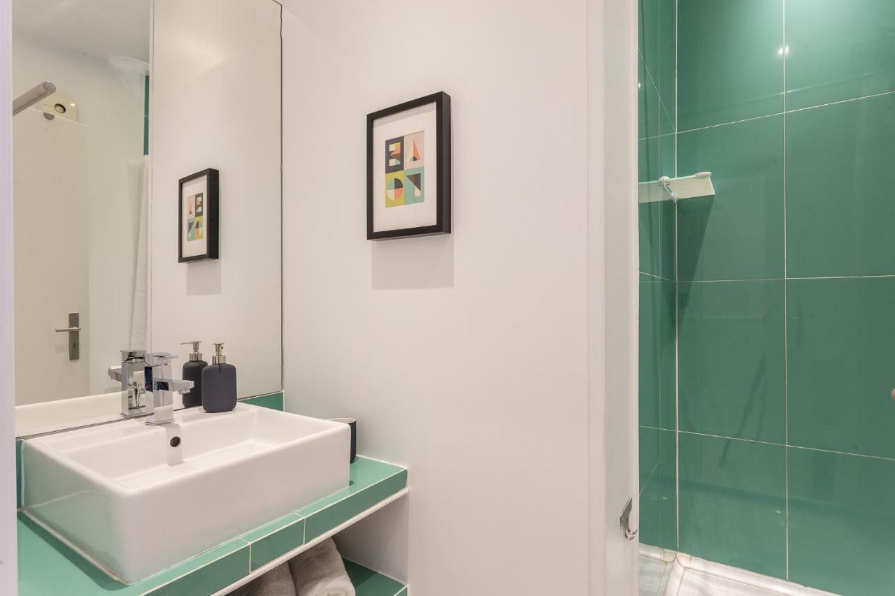 Appartement Three Bedroom In Historical Centre -bairro Alto *