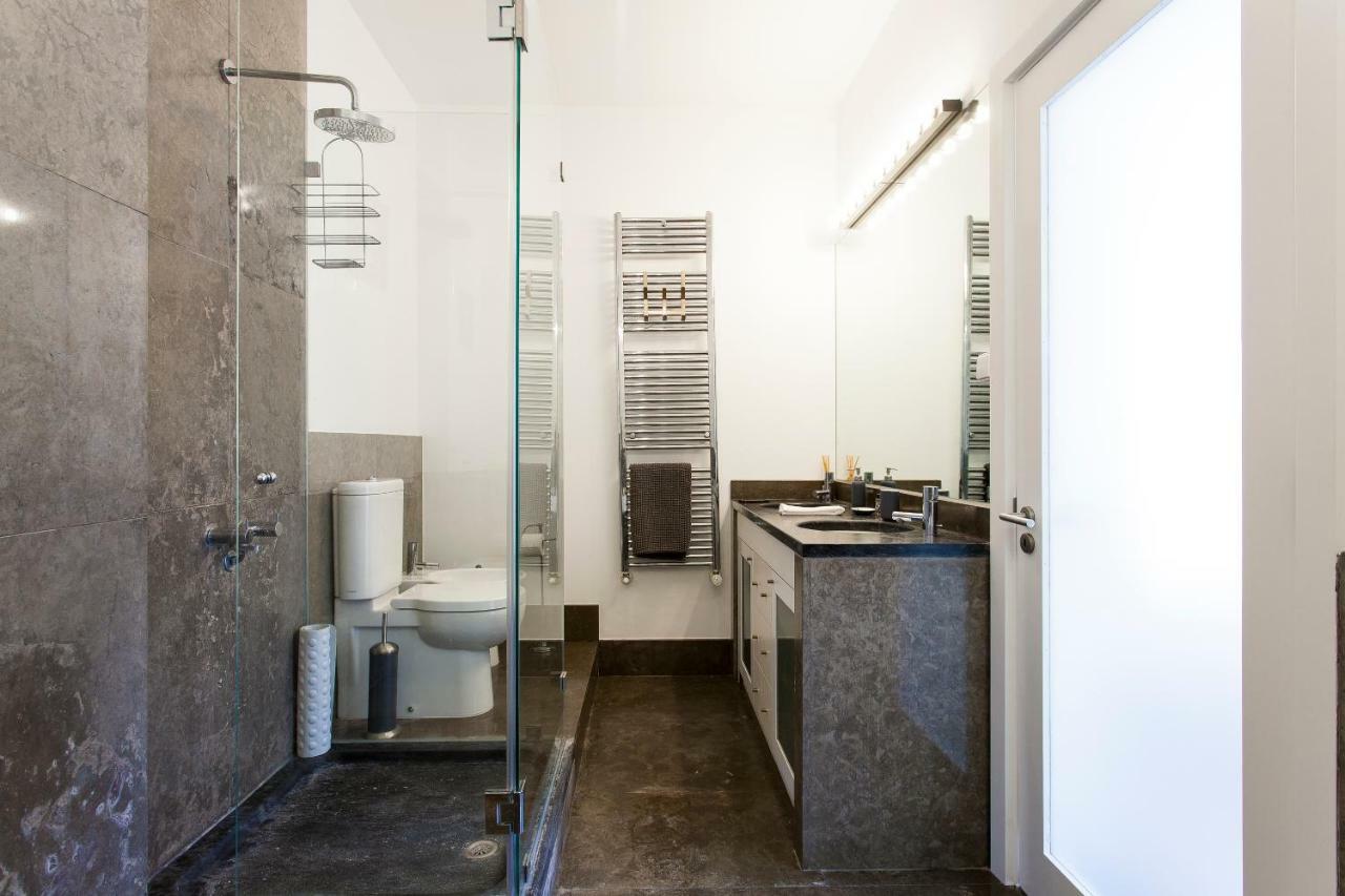 Chiado 4-bedroom Flat Lissabon