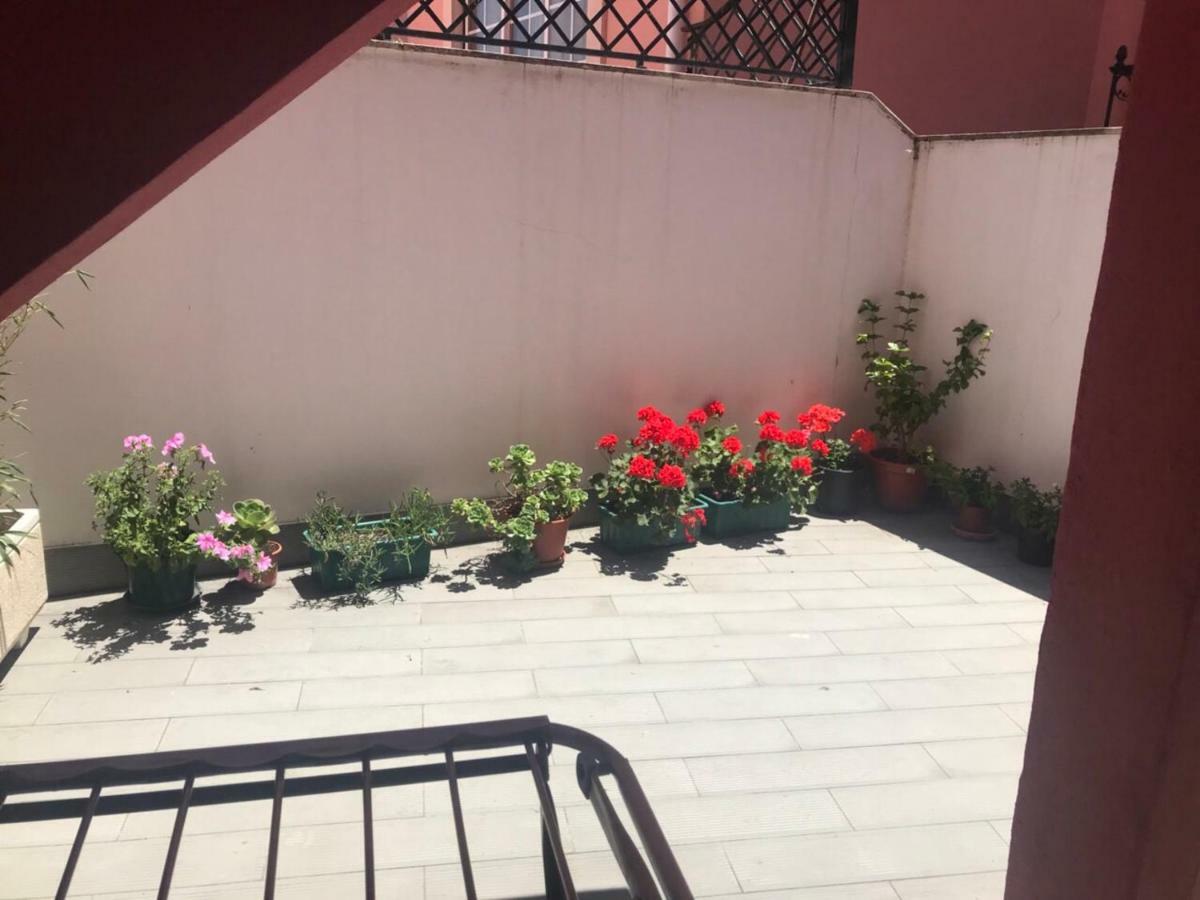 Sweet With Terrace In Apartamento