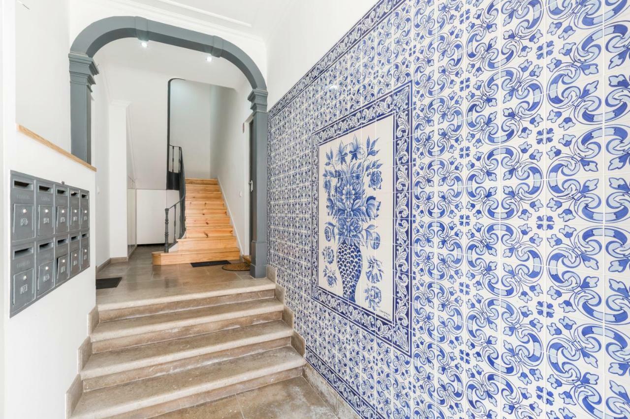 The Tile House 95 * Lisbon