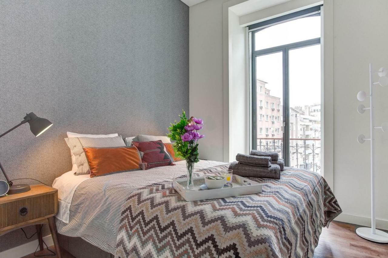 Exclusive 1 Bedroom Flat In The Heart Of *