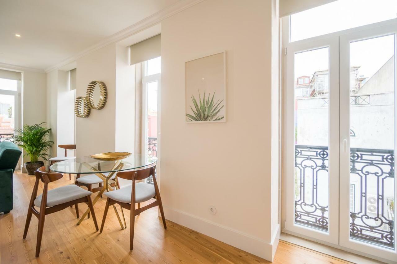 Principe Real Lightful And Charming Appartement