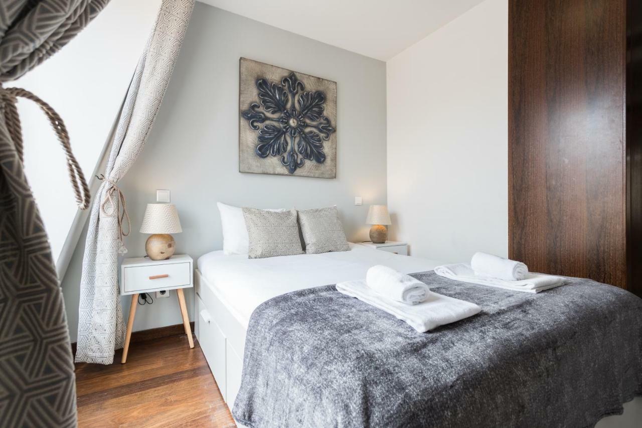 Rossio Penthouse Three-bedroom W/ River View And Parking - By Lu Holidays *
