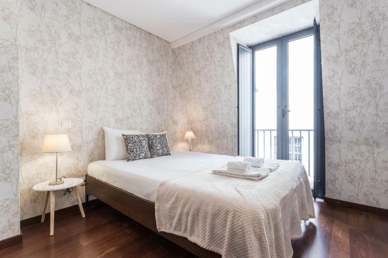 Rossio Penthouse Three-bedroom W/ River View And Parking - By Lu Holidays * Lissabon