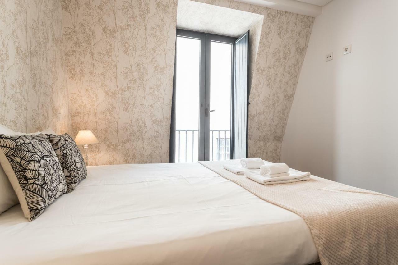 Rossio Penthouse Three-bedroom W/ River View And Parking - By Lu Holidays