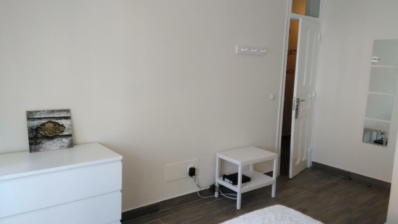 Apartament's Veiga Areeiro Lissabon