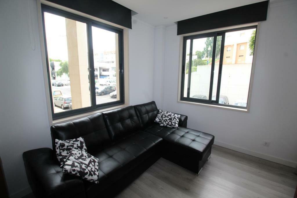 Urban Loft Olivais - B&w Appartement