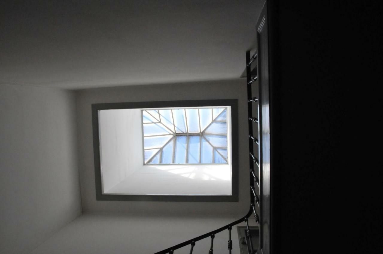 Apartment Chiado Bairro Alto, Bright And Newly Renovated 3 Bedroom Apartment, Historical Center Lisbon