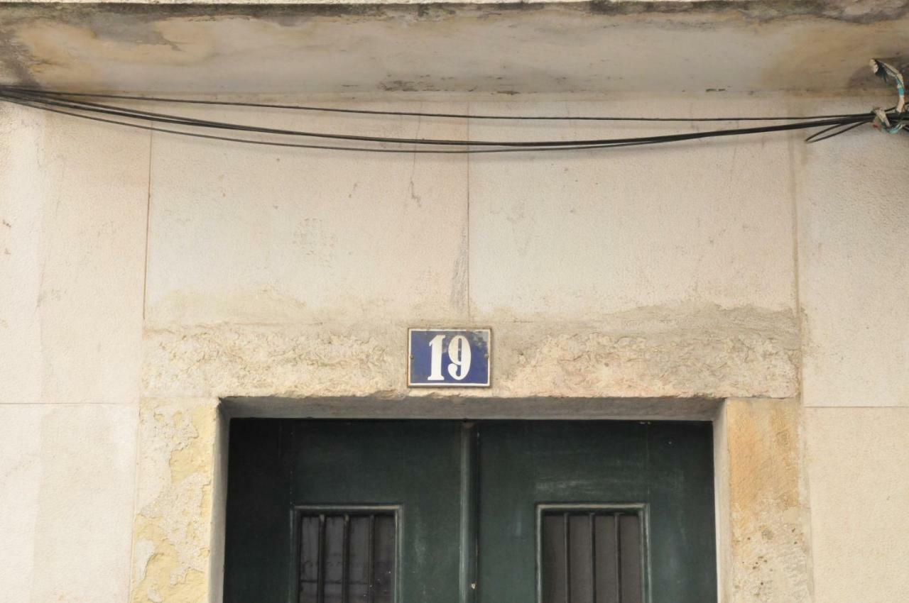 Chiado Bairro Alto, Bright And Newly Renovated 3 Bedroom Apartment, Historical Center * Lisbon