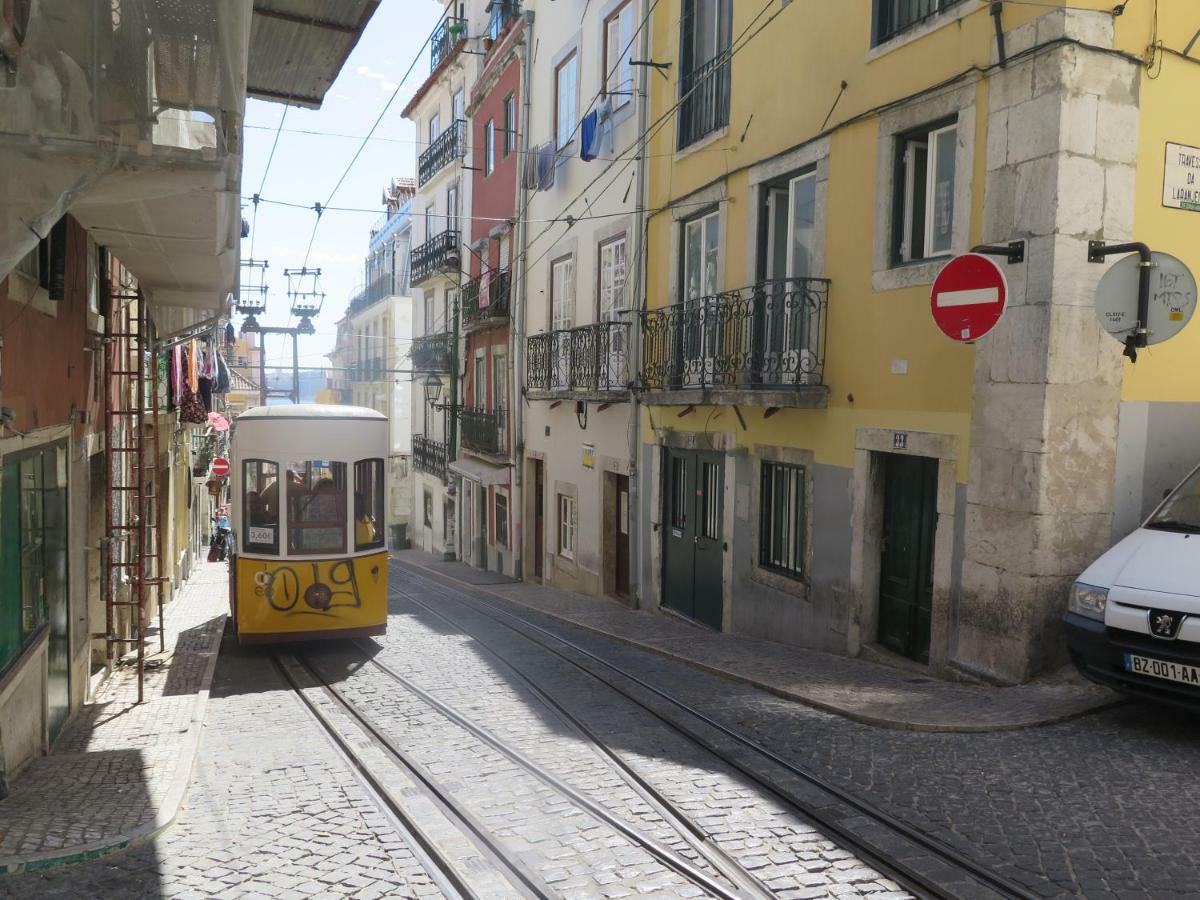 Chiado Bairro Alto, Bright And Newly Renovated 3 Bedroom Apartment, Historical Center Apartment