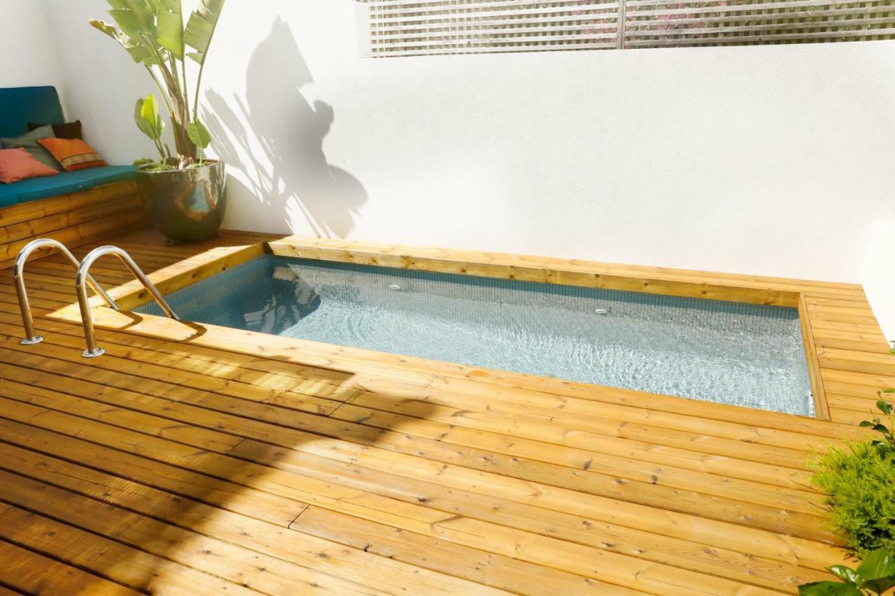 Swimming Pool Central *