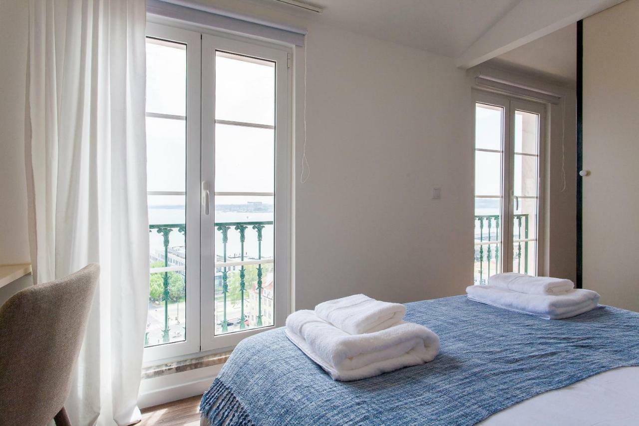 Chiado River View Deluxe Apartment *