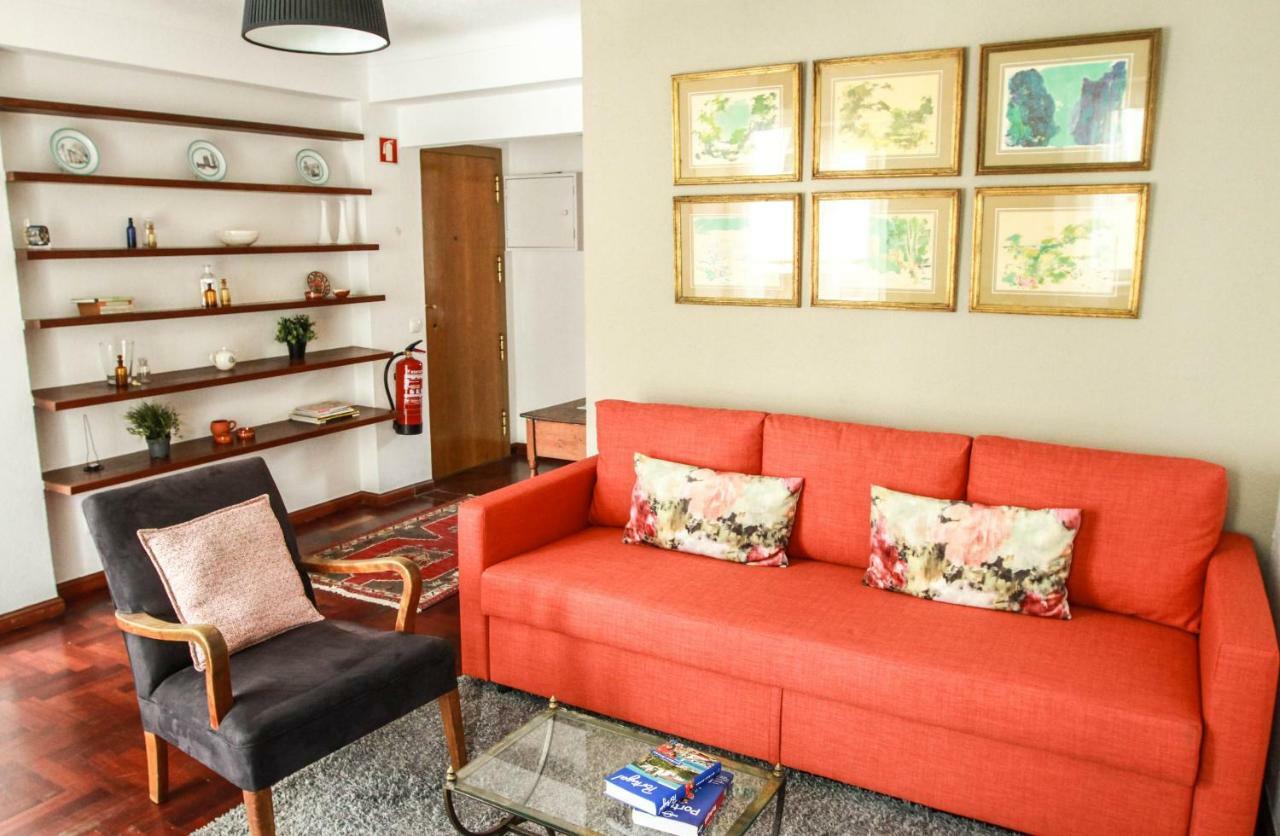 Apartment Cozy And Spacious In Graca, Lisbon