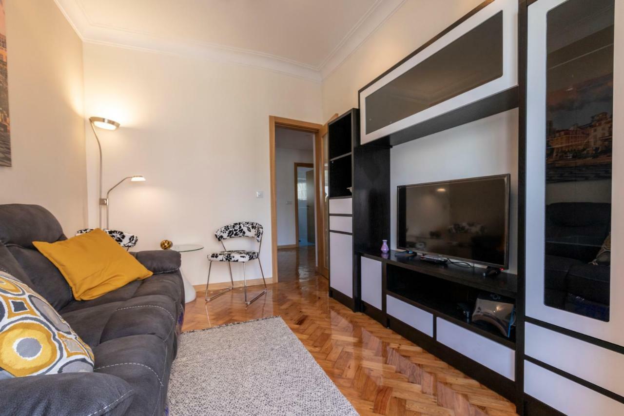 Like-home-t3 Apt-campolide, Near Amoreiras Mall Appartement