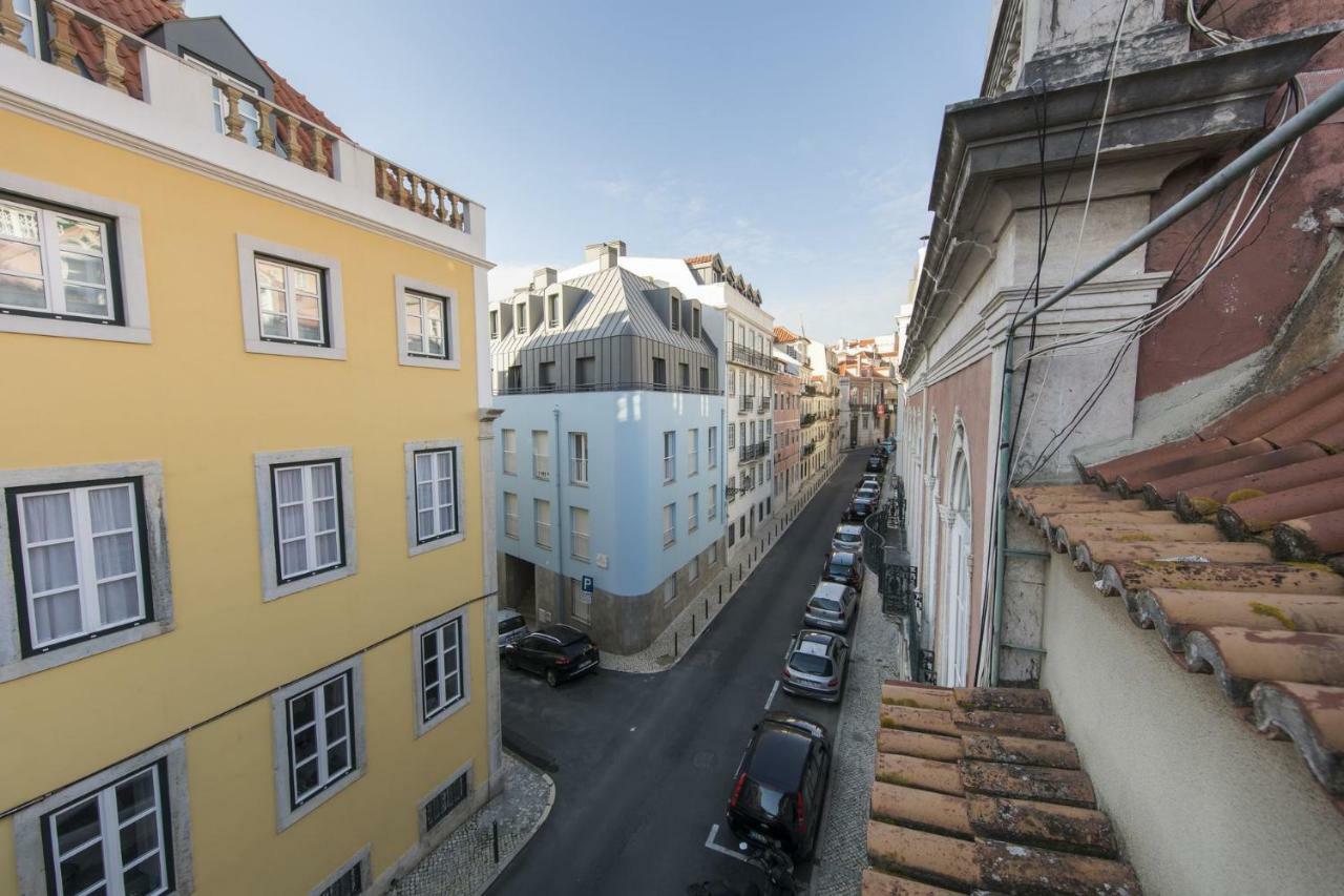 Traditional Duplex In Principe Real Lisboa