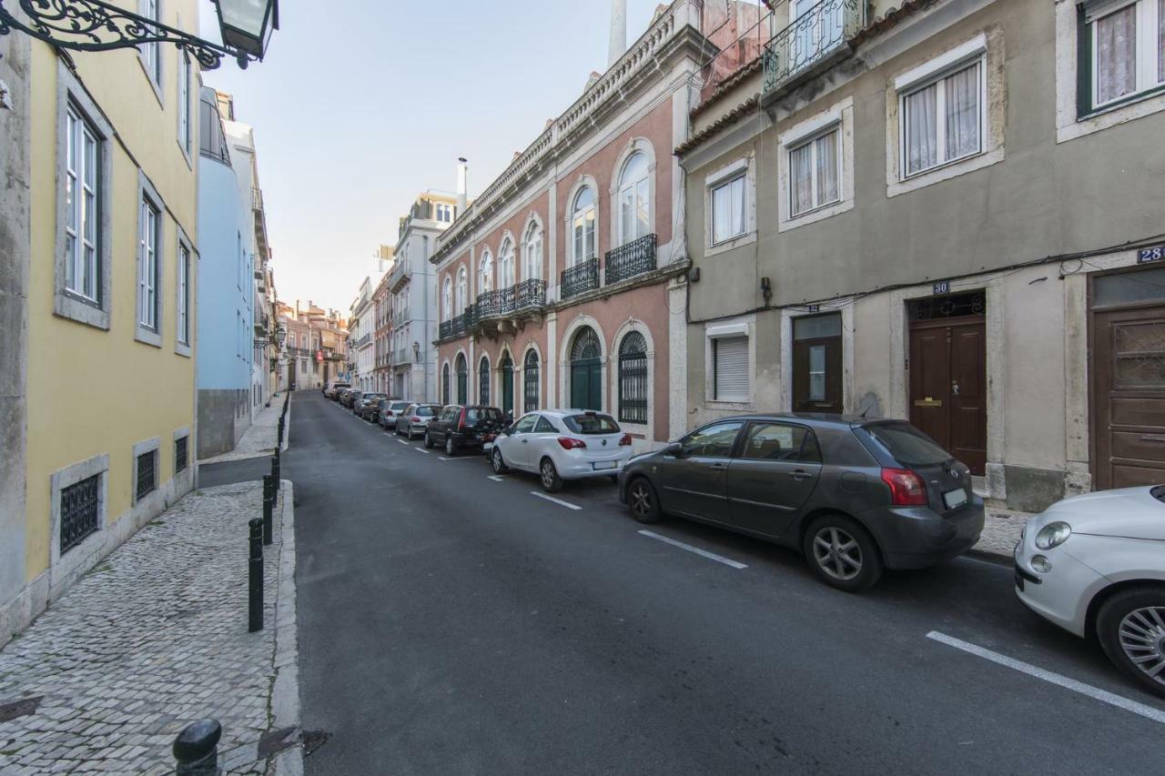 Appartement Traditional Duplex In Principe Real Lisboa