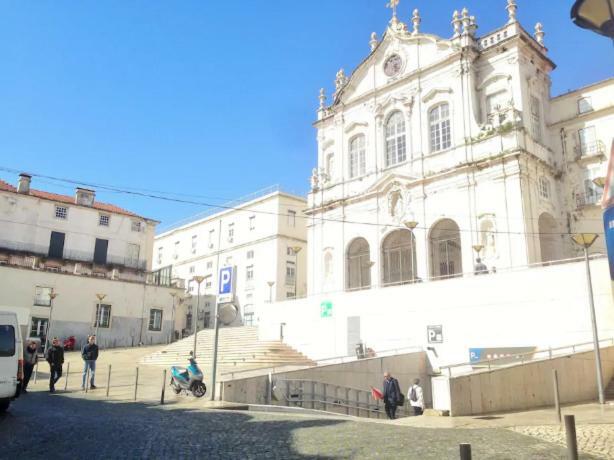 Cozy And Beautiful Flat In Great Location! * Lisbon