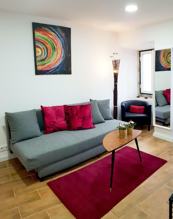 * 5 Star In Historic District * Walk 2 Alfama! Appartement *