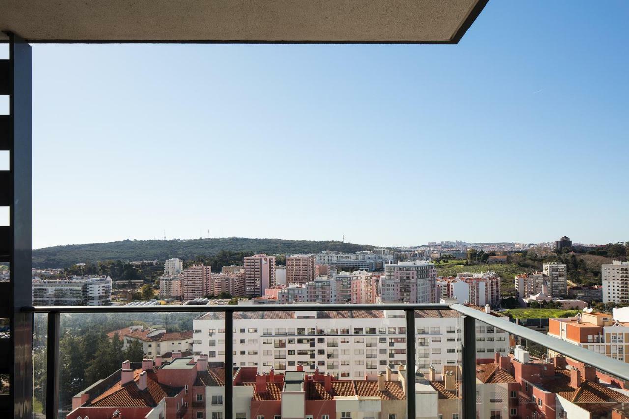 Skyscraper Riverview With Indoor Pool Appartement Lissabon