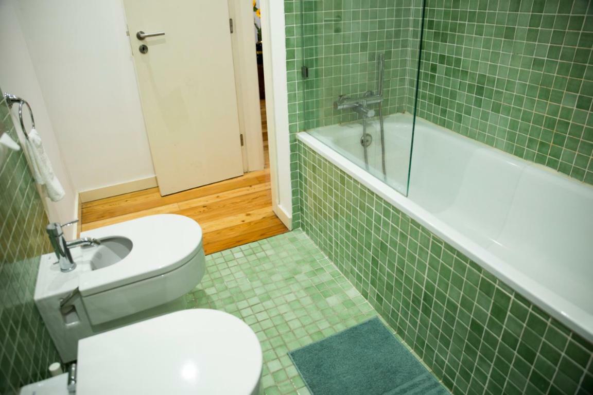 Fala-so 16 - 4 Bed Elegance In Historic District * Lisboa