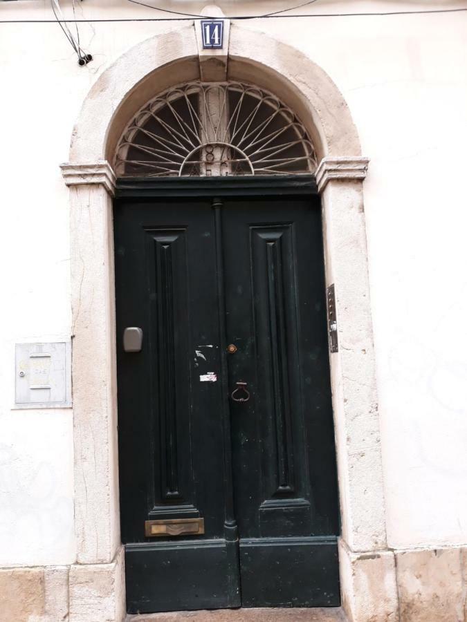 Charming Flat Appartement Lissabon