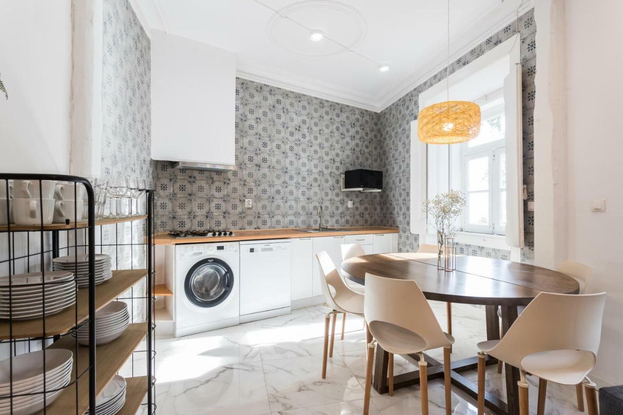 Alfama Tale Four-bedroom W/ River View - By Lu Holidays Lissabon
