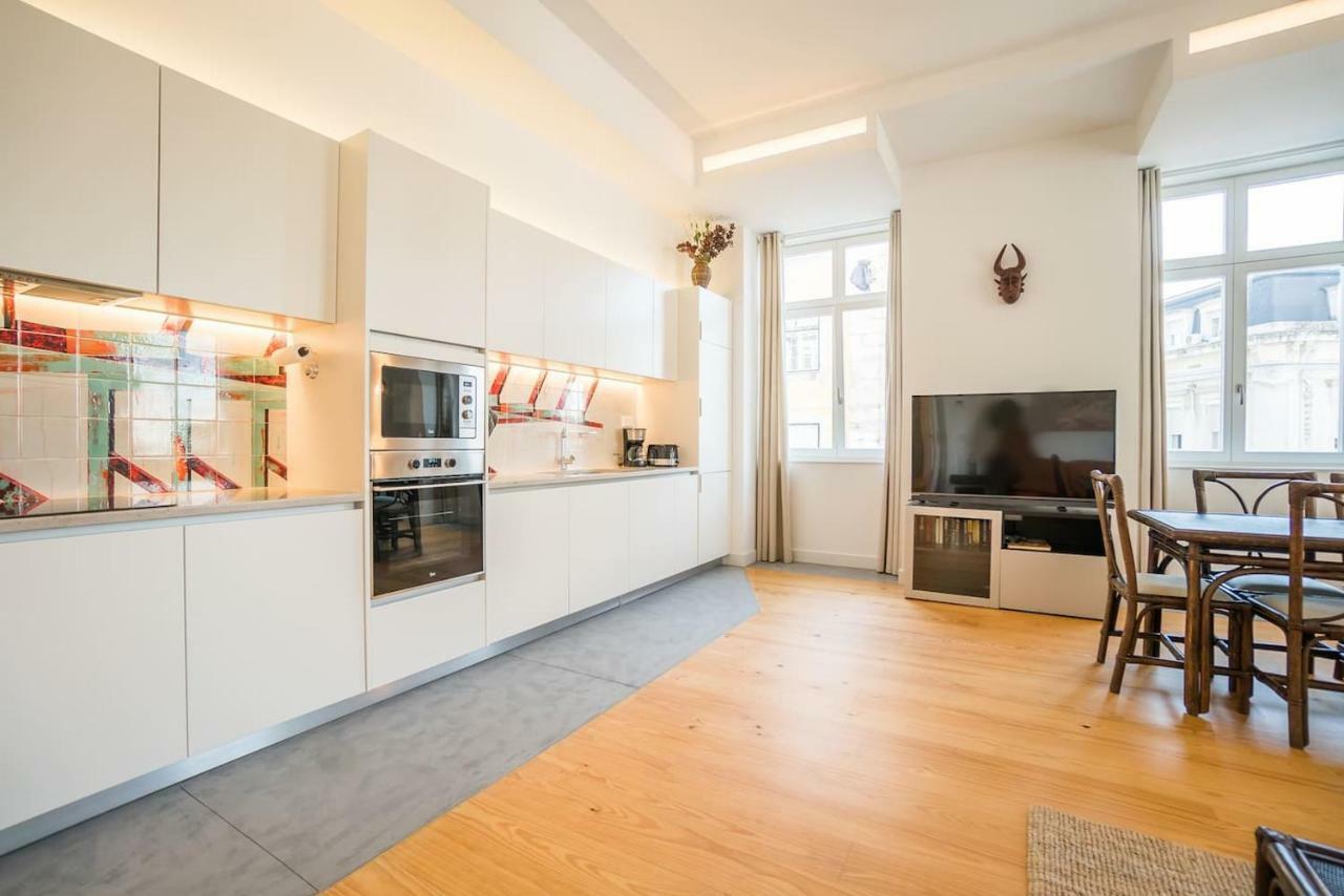 Appartement Spacious & Bright In Cais Sodre Lisboa