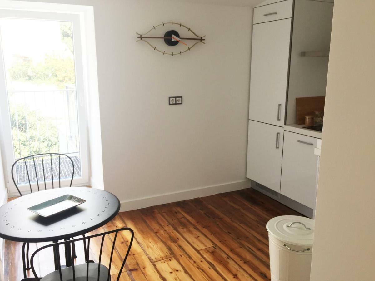 Apt Lumineux Terrasse Principe Real Apartment Lissabon