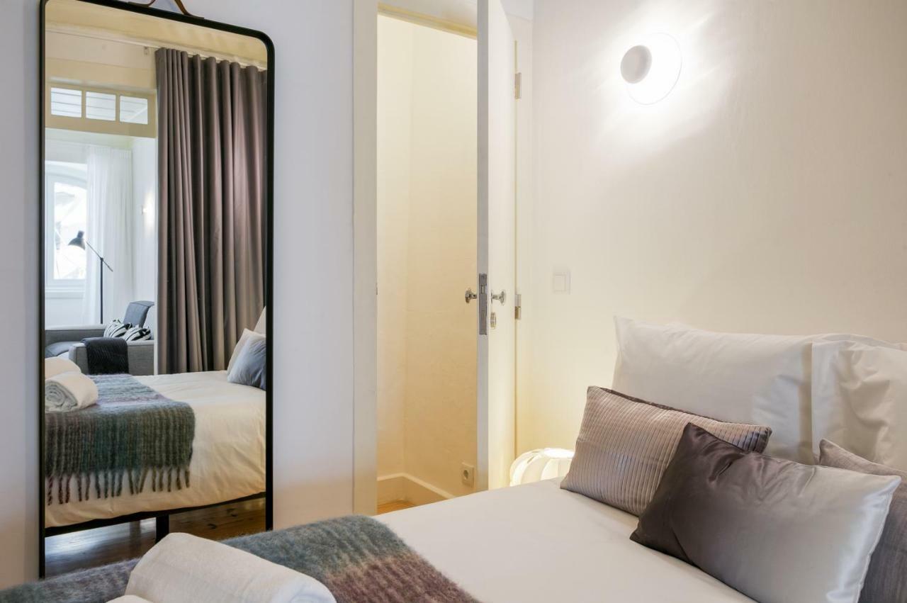 Hip Tailor Made Flat In Bairro Alto Lisboa