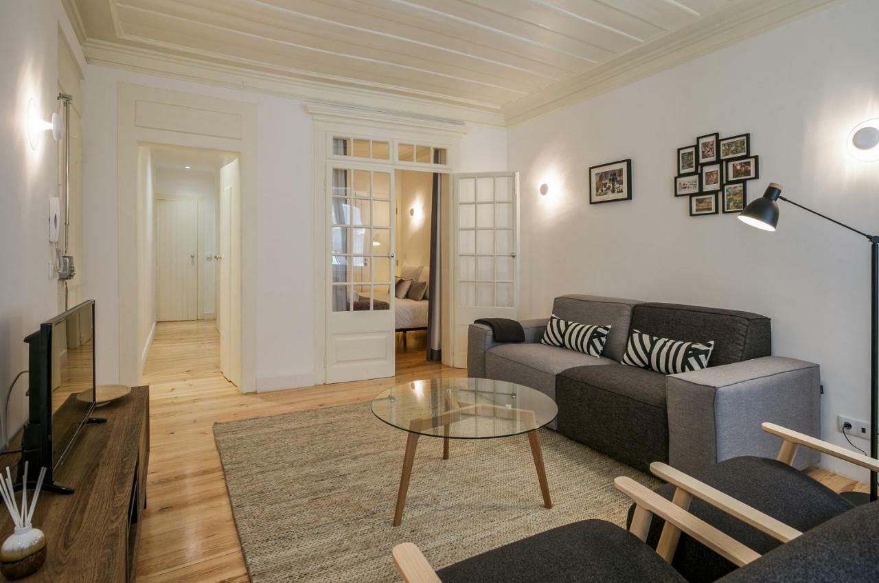 Hip Tailor Made Flat In Bairro Alto Appartement