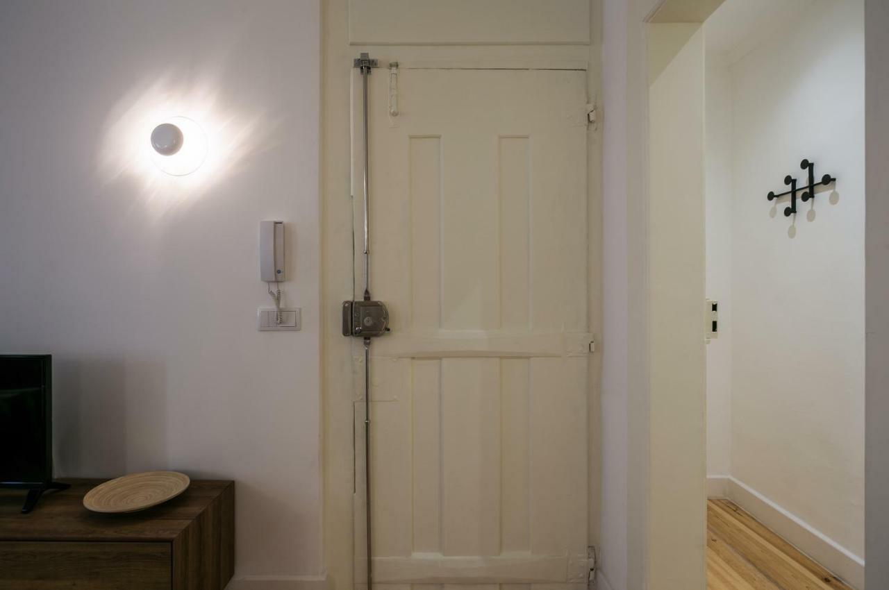 Hip Tailor Made Flat In Bairro Alto * Lisboa