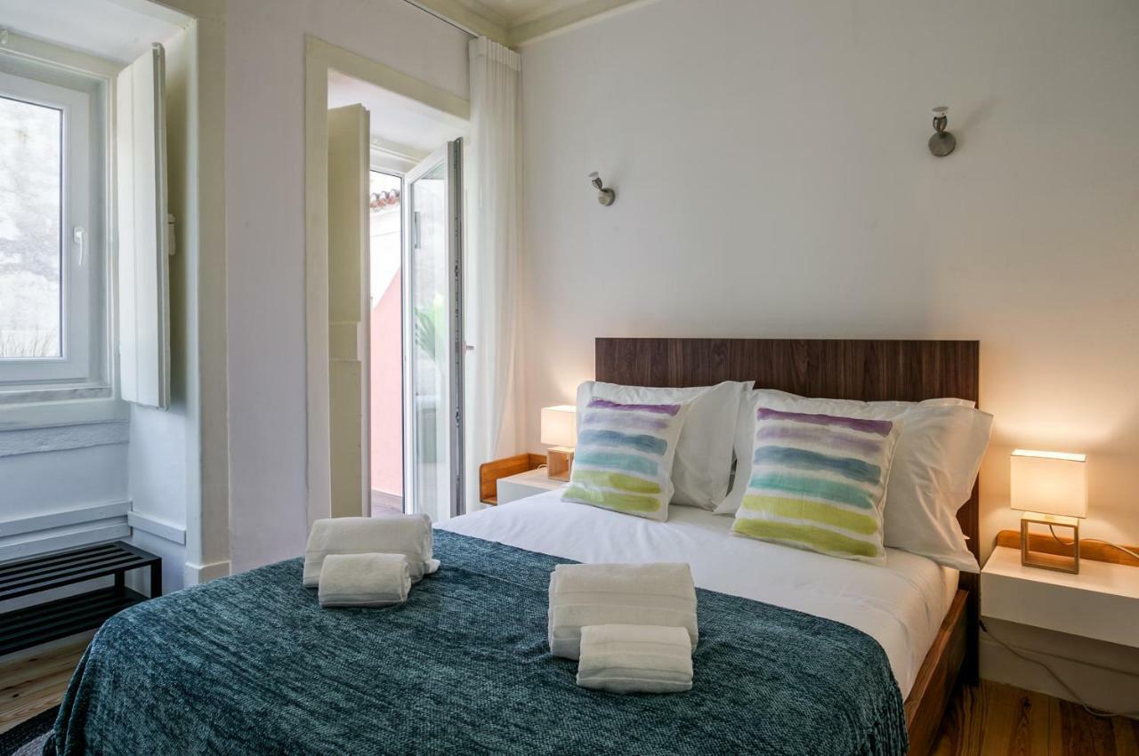 Hip Tailor Made Flat In Bairro Alto Appartement